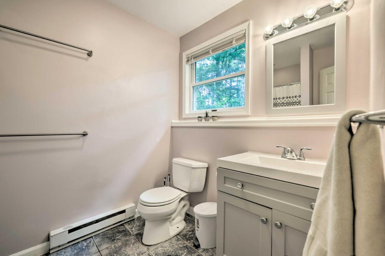 Hideout In Poconos With Private Hot Tub! Holiday home *